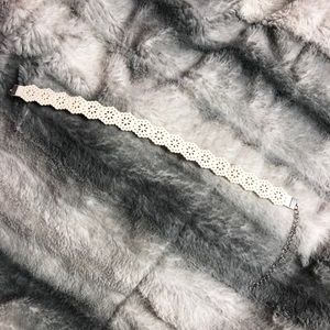 White choker necklace